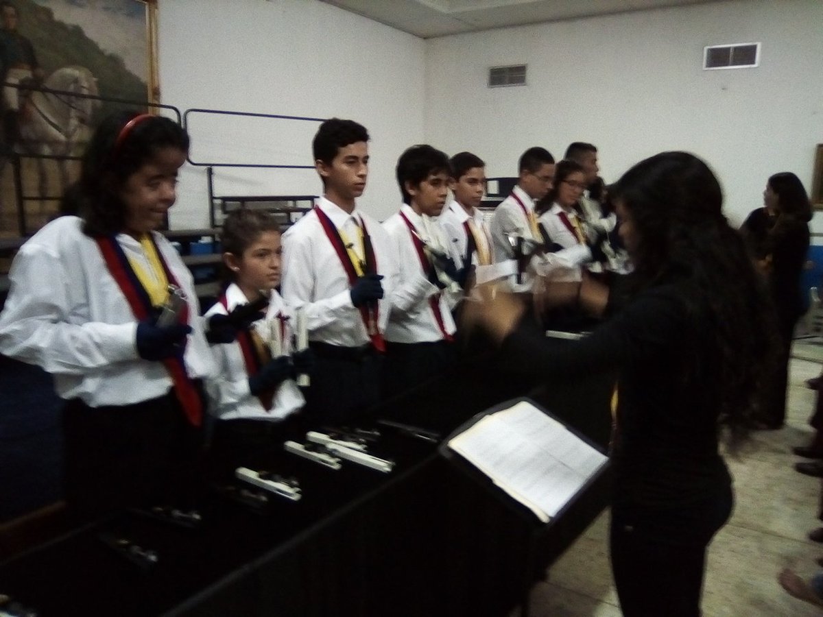 Cierre de temporada 2017-2018 #MuseoAeronauticodeMaracay 
#cantoria 
#AraguaEnsamble 
#CampanasTubulares 
#BandaRitmica #CorodeManosBlancas
<a href="/elsistema_/">Ale</a> 
<a href="/programaee/">programaee</a> 
@sistemaragua 
#integracionsocial 
#tocarcantaryluchar 
#SomosElSistema 
#SomosUnMilllón 
#LaMusicaUne