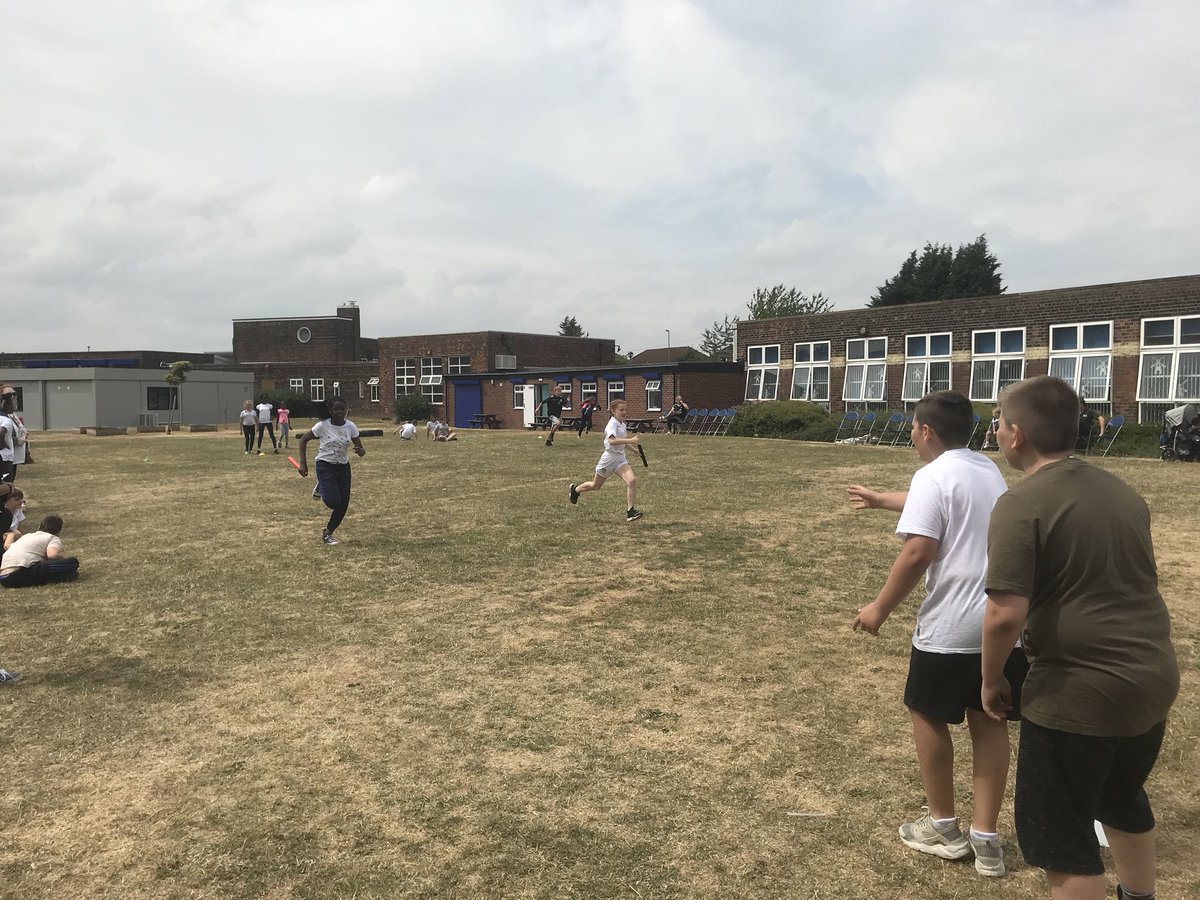 Windmill5W's tweet photo. A great sportsday with Y56. Fantastic sportsmanship and skills 🥇 🥈 🥉 A big thank you to all staff and parents who supported the children today! 💫 #musicfederation https://t.co/pKTir8FvWk