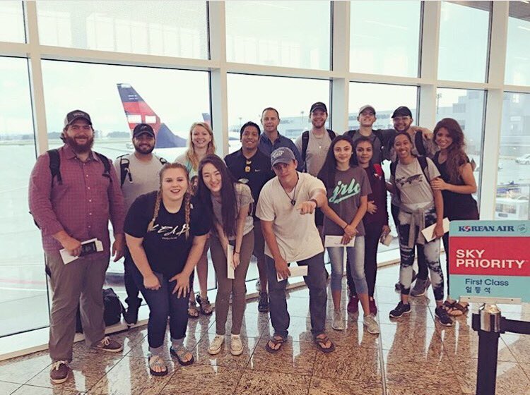 SAGUValor's tweet photo. Several of our students left today on a missions trip to El Salvador for the next week. Please keep them in your prayers as they minster to this amazing country! 🇸🇻🇸🇻🇸🇻 https://t.co/aQzNLSUJzh