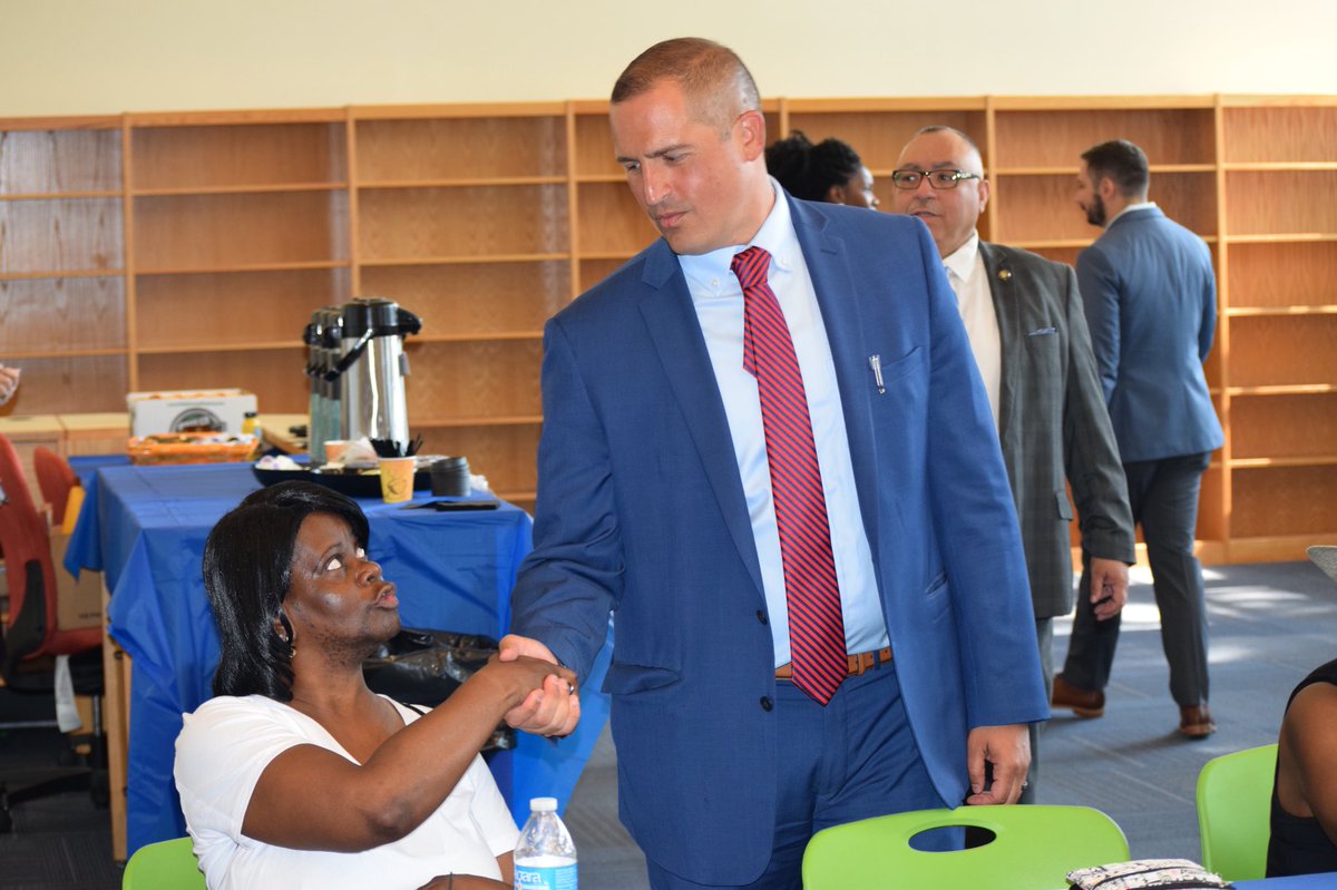 JoeDeFeliceHUD's tweet photo. Beginning the #PhillyEnvisionCTR discussion in Sharswood. Happy to have members from the community & civic association & CDC on hand. #HUDR3 @HUDMidAtlantic @HUDgov https://t.co/JDgjgFKfc2