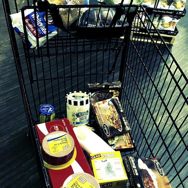 datgrocery's tweet photo. https://t.co/nsjFics2Dj https://t.co/NbsBSYOnAL