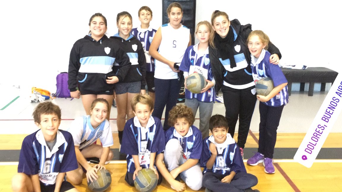 LorenzoVerena's tweet photo. Feliz cumple club belgrano !! 💙💙💙 @voley_club18 @ClubBelgrano16 https://t.co/e9btJmFzpM