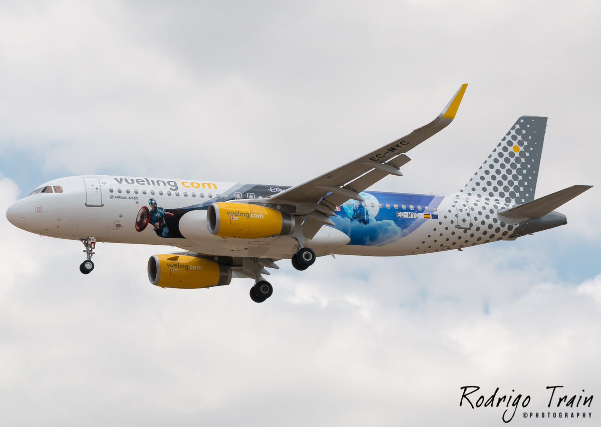 Esta tarde ha llegado el Capitán América a <a href="/zazAirport/">Aeropuerto de Zaragoza</a> con <a href="/vueling/">Vueling Airlines</a> procedente del <a href="/AeropuertoIbiza/">Aeropuerto Ibiza</a>