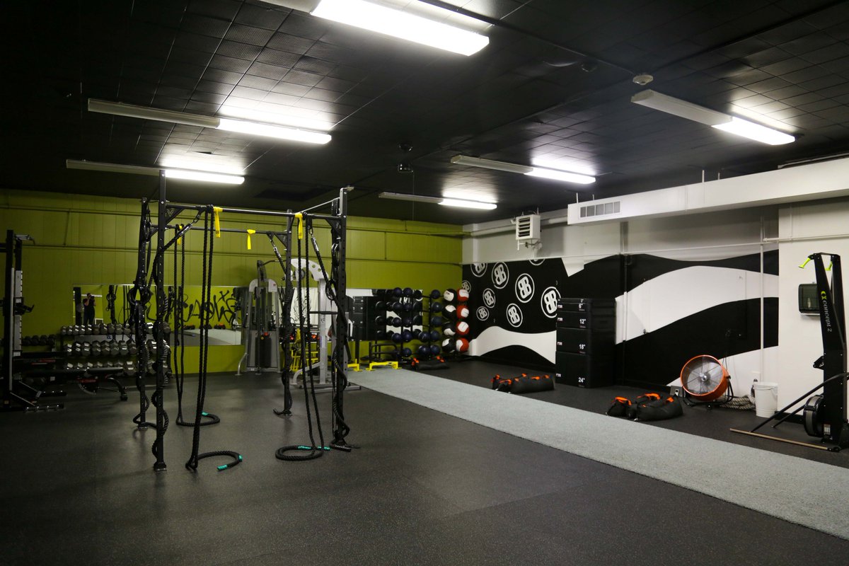 CommerceRI's tweet photo. Boost your fitness routine at Bileau Built in Pawtucket! They're growing their business to serve more people thanks to a small business loan from CommerceRI &amp; @CICLending. Call today if your business can benefit from the small business assistance program! 401-521-HELP https://t.co/DBgtTi0oIW