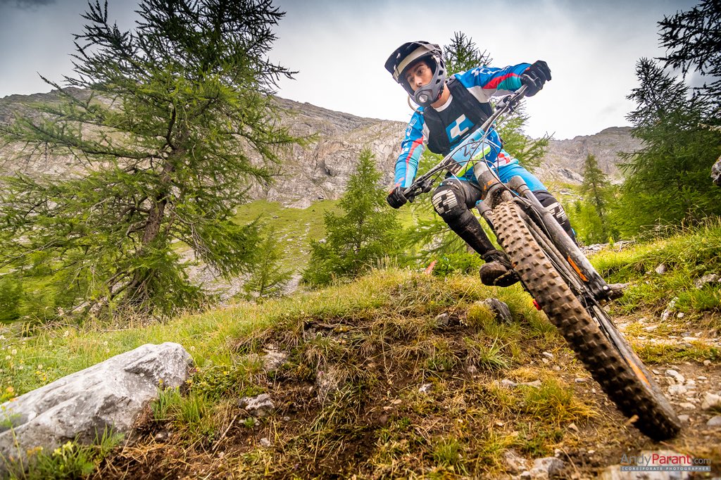 Victor MuffatJeandet (@vmuffatjeandet) on Twitter photo Enfin de retour sur une « vraie » bicyclette 😜😈🤟 ! Merci <a href="/ClubdesportsVal/">Club des Sports</a> #CoupeDeFranceVTTAE ☑️ <a href="/cubebikes_fr/">Cube Bikes France</a> <a href="/uvexsafetygroup/">uvex safety group</a> <a href="/Mavic/">Mavic</a> <a href="/dainese/">Dainese</a> 📷 : @andy_parant 👍 Enfin de retour sur une « vraie » bicyclette 😜😈🤟 ! Merci <a href="/ClubdesportsVal/">Club des Sports</a> #CoupeDeFranceVTTAE ☑️ <a href="/cubebikes_fr/">Cube Bikes France</a> <a href="/uvexsafetygroup/">uvex safety group</a> <a href="/Mavic/">Mavic</a> <a href="/dainese/">Dainese</a> 📷 : @andy_parant 👍