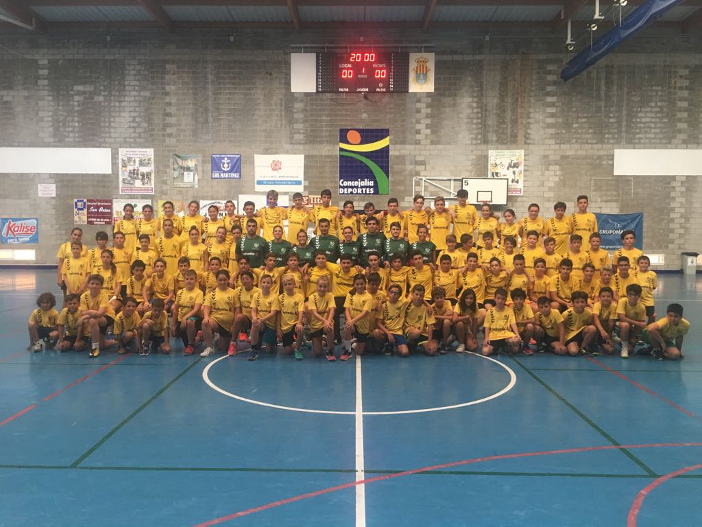 En el día de ayer finalizó el Campus de Verano. Experencias, recuerdos y mucho balonmano aprendido es el mejor reflejo de esta semana. Muchas gracias a todos los jugadores que nos han permitido vivir esta experiencia.

Estamos trabajando para el próximo año.¡Os esperamos! 😀😀