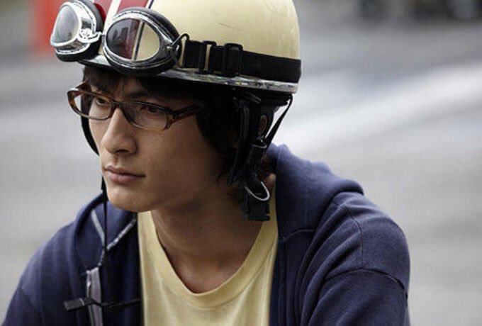 これは間違いなくソラニンの種田！ #好きなメガネ男子映画 #ソラニン