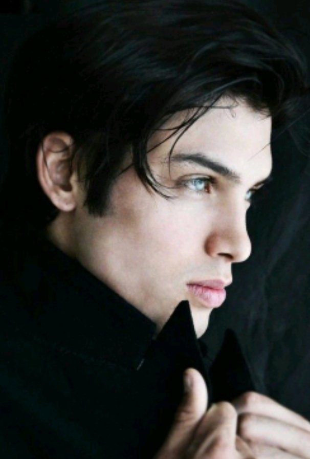 You are either with me or against me. You and I both know that you're only capable of one. Don't be a fool..choose wisely. 

• New character.
• Five years of experience.
• Semi descriptive.
• Light - Dark content.
• Any fandom.

You know the drill! #RT