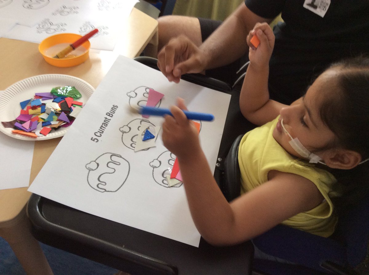 wilsonstfeed's tweet photo. #wsbees enjoying our Maths Workshop with parents #wsnumeracy #wsmaths #wseyfs https://t.co/bc2VyCpN7I