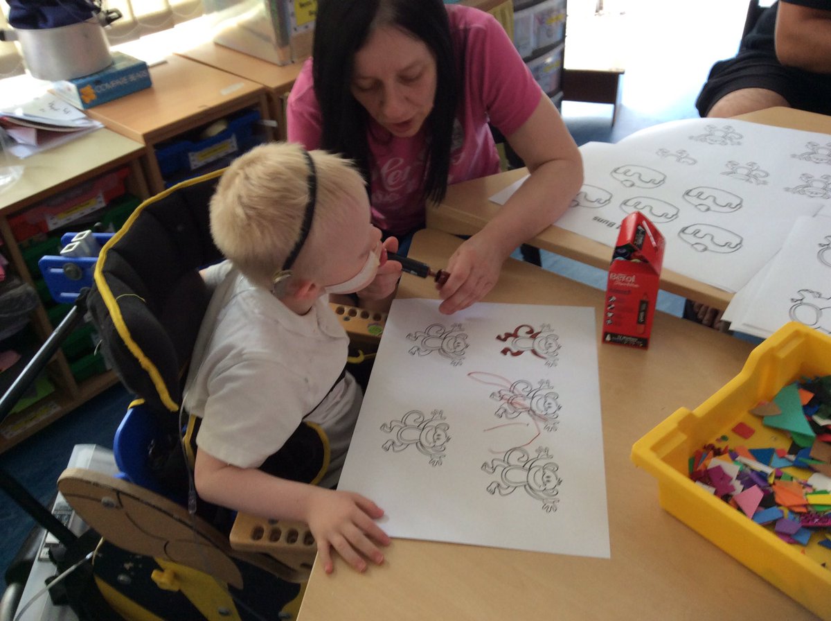 wilsonstfeed's tweet photo. #wsbees enjoying our Maths Workshop with parents #wsnumeracy #wsmaths #wseyfs https://t.co/bc2VyCpN7I