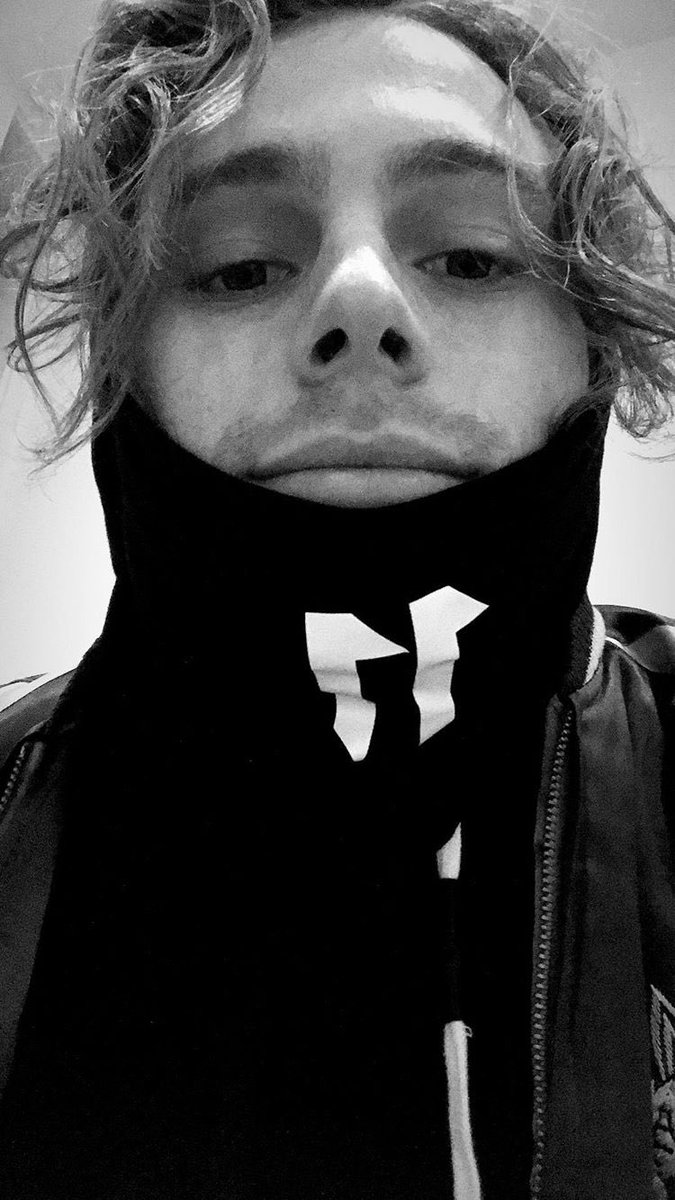 Mikey Captions tweet media