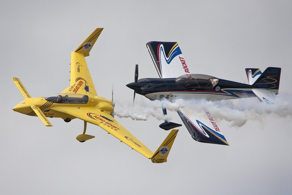 AEROSPORTPOWER's tweet photo. Kyle Fowler, Go EZ Aerobatics with his dad Ken Fowler of Team Rocket.
Taken at the Winnipeg Airshow July 7-8, 2018. https://t.co/F7YuZjpJ0h