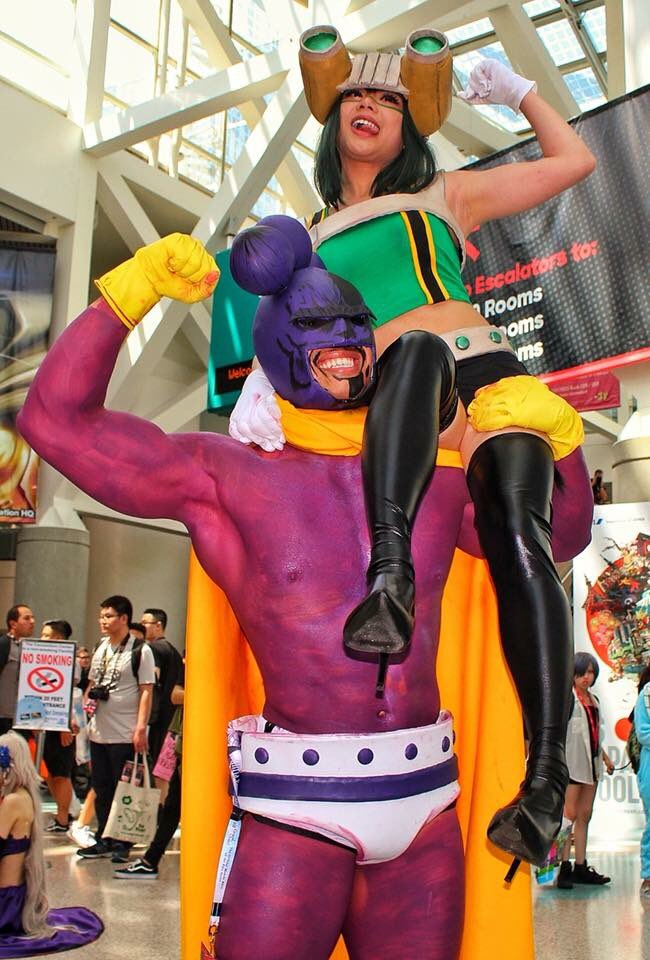 8bitdigi's tweet photo. Froppy and Buff Grape Juice from My Hero Academia at Anime Expo 2018.
#AX #AnimeExpo #AX2018 #Anime #AXcosplay #bokunoheroacademia #myheroacademia #TsuyuAsui #froppy #froppycosplay #tsuyuasuicosplay https://t.co/tymQW5BheG
