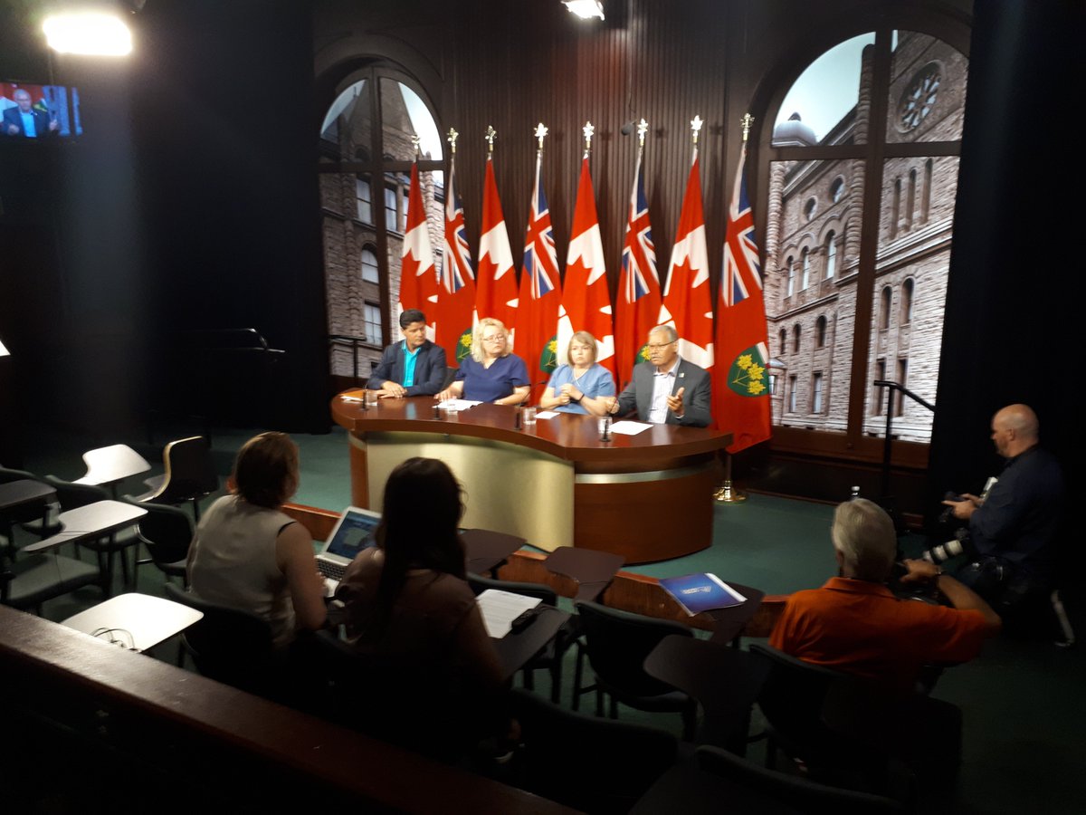 At #QueensPark news conference on #badbossdoctors, <a href="/OPSEUSmokey/">Smokey Thomas</a> says: "Doctors take an oath to do no harm. But the #OSFHO doctors aren't living up to that oath by treating their employees with such disrespect." <a href="/opseu/">OPSEU/SEFPO</a> @JerryPDias <a href="/unifortheunion/">Unifor</a> #canlab #onpoli