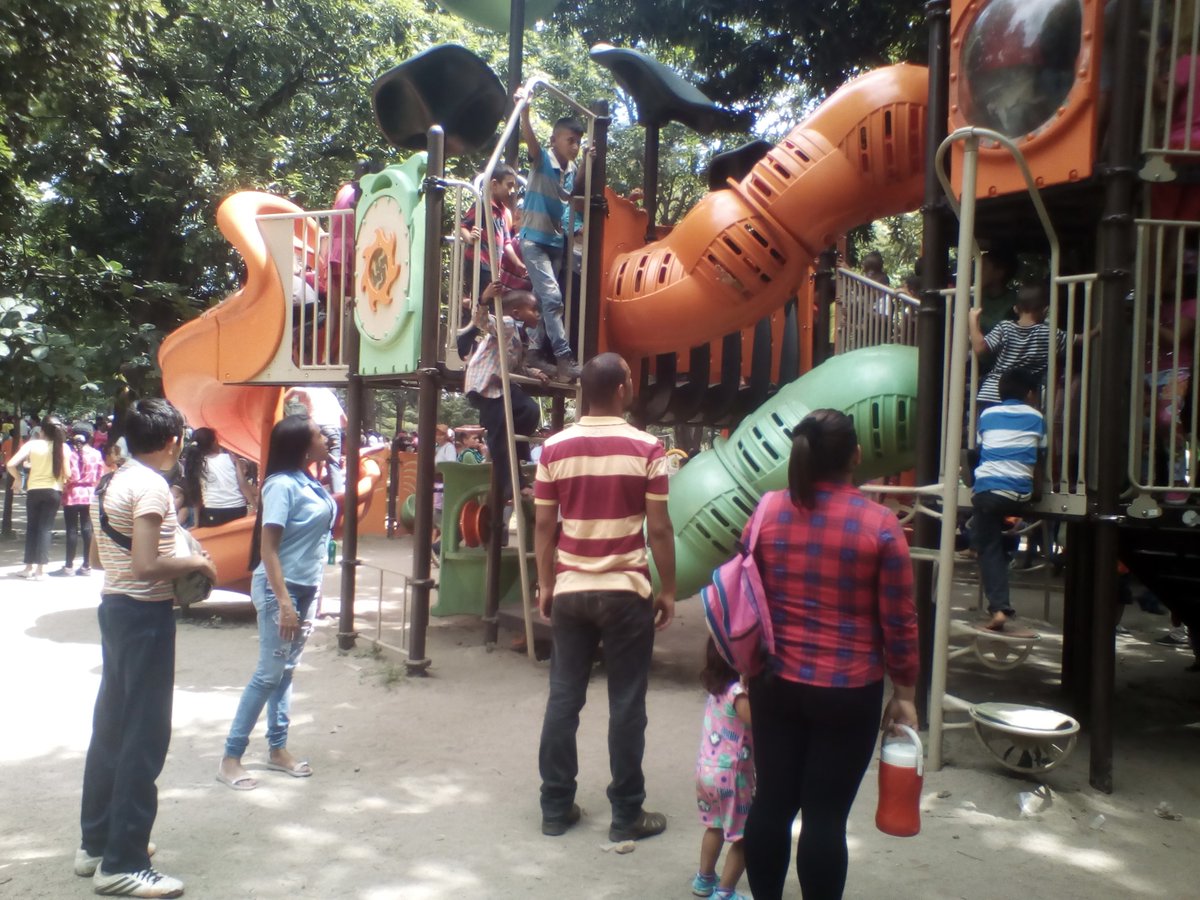 InparqsBarinas's tweet photo. #DiadelNinoylaNina #InparquesBarinas #SembrandoAlegria https://t.co/hQEHIHxgZH