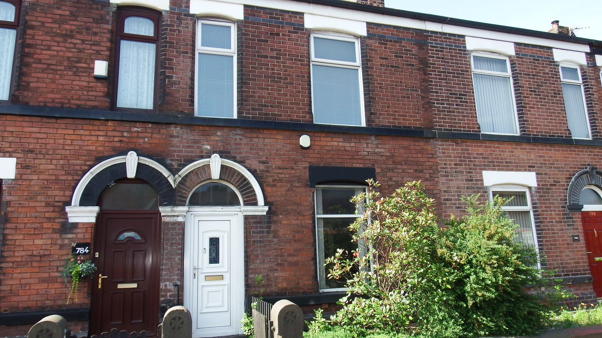 OrmesFletcher's tweet photo. *LET AGREED*
This lovely 3 bedroom property located on Bury Road is now under offer!
Landlords, call our office today on 01204 309545 to arrange your free valuation as we have tenants waiting on our database for similar properties!🏡 https://t.co/DpZ2wS3TYy