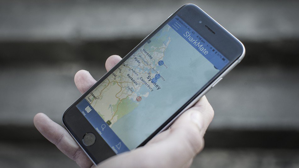 RomanGadgets's tweet photo. Teen develops app that could be useful in preventing shark danger
#AwesomeApps
https://t.co/mJqYdjS0Vn https://t.co/BFCjJEkG4Y