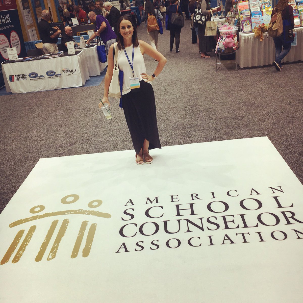 MrsStephanie21's tweet photo. Having another great year at #asca18! I look forward to this conference every year. Find your passion and pursue it!😍 https://t.co/kVPmG1xTRQ