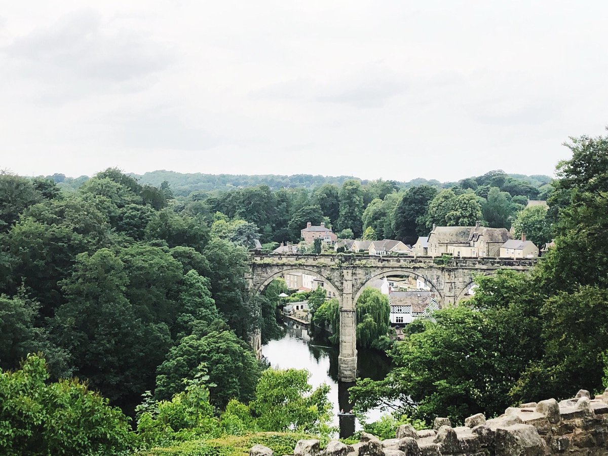 susannalewis111's tweet photo. Lovely dog walk round Knaresborough this afternoon followed by coffee and cake watching the world go by. Until it started thundering ๐คฆโโ๏ธ Then I dashed to the car like an Olympic sprinter. ๐โโ๏ธ #hatethunder #scaredycat https://t.co/pI3TcGEDSK