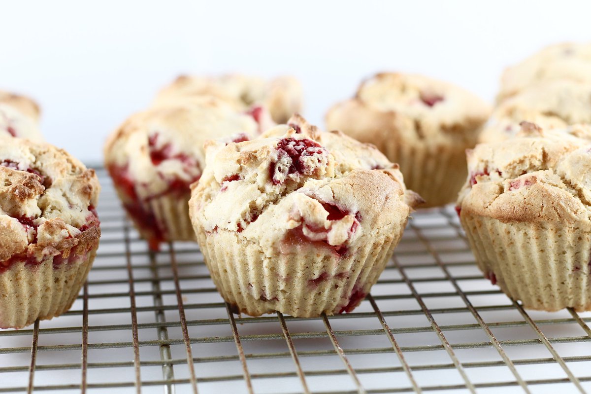 SchoolNutrPlus's tweet photo. Our Founder and President, @emilyburson_rd recently stopped by the Milk &amp; Honey Nutrition blog to share our recipe for Strawberry Muffins! 🍓 https://t.co/tqSljIsp7w #AChefWalksIntoACafeteria #SchoolNutritionPlus https://t.co/j3AlOkEgXb