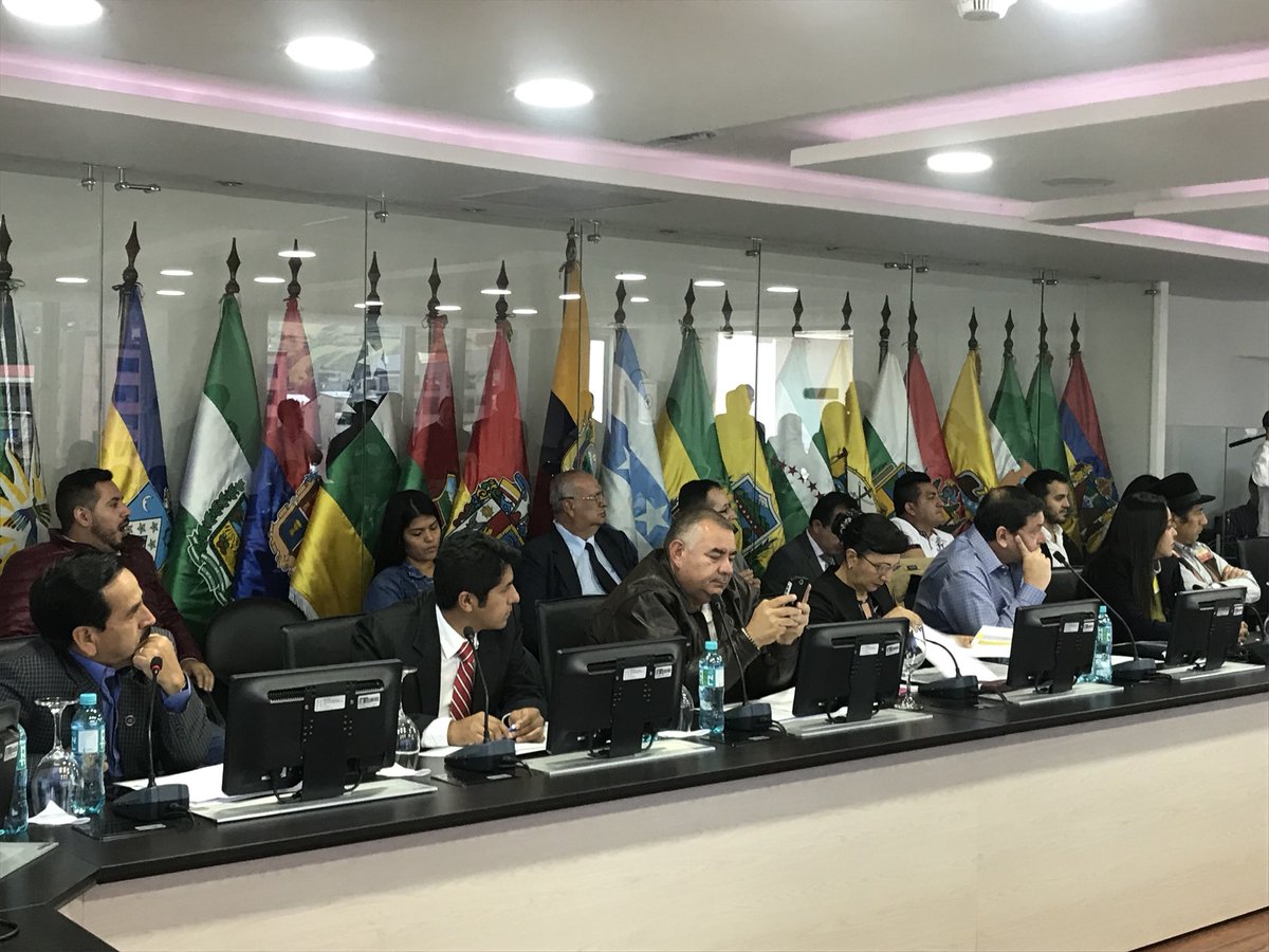 CongopeEcuador's tweet photo. En las instalaciones del CONGOPE se desarrolla la Asamblea Extraordinaria de Prefectos y Prefectas del país para analizar y proponer al Gobierno Nacional el pago de la deuda pendiente a los GAD Provinciales. https://t.co/6XslLRZJtI
