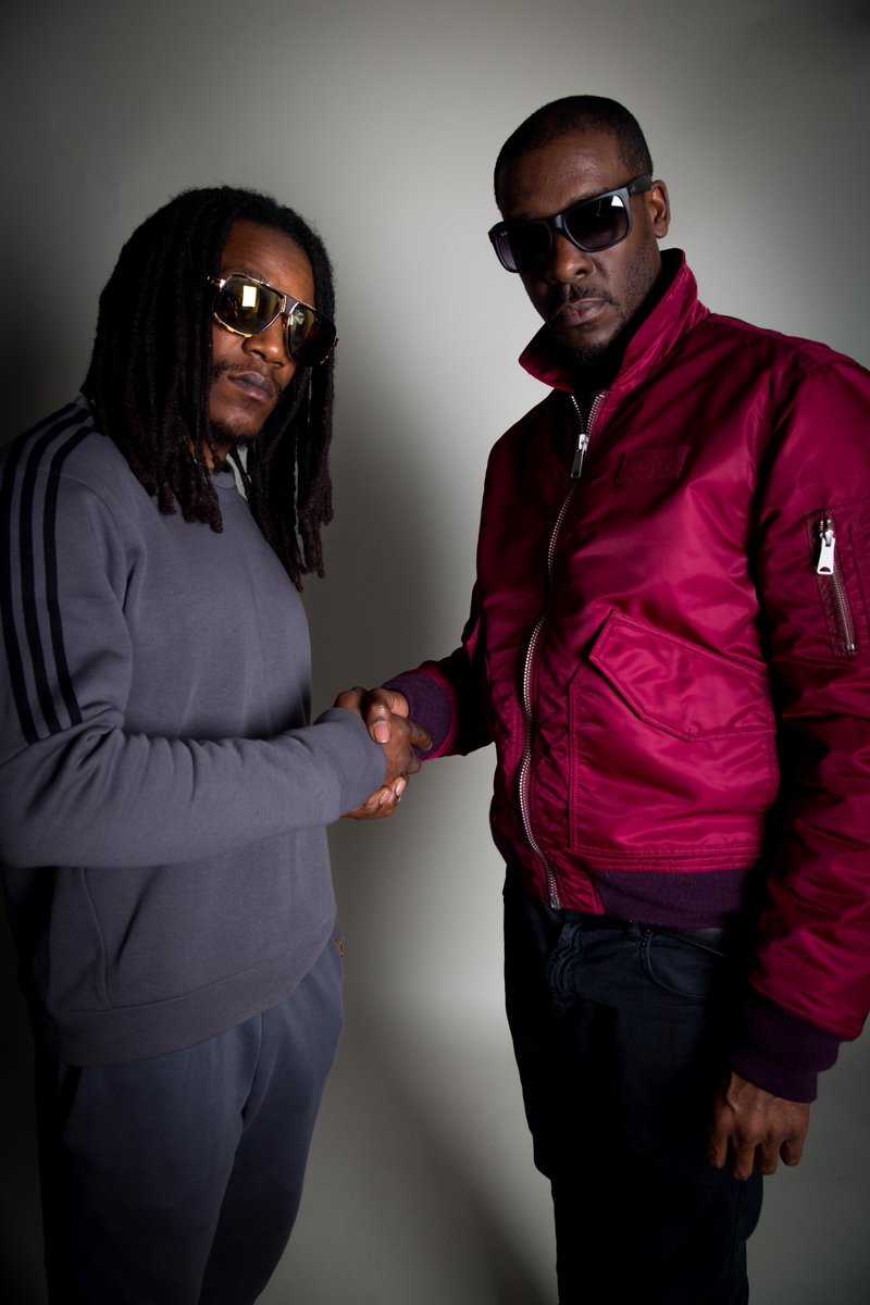RhythmRollers's tweet photo. Kodak moment - It's Official
Today we welcome Clip C to the #RhythmRollers Family
Who's ready? #NewMusicOnItsWay
@ArtistClipC @JAMAKABI
#NewSigning #RR #UKMusic #RecordingContract #RecordBusiness
#MondayMotivation https://t.co/uIKgEyp5kz