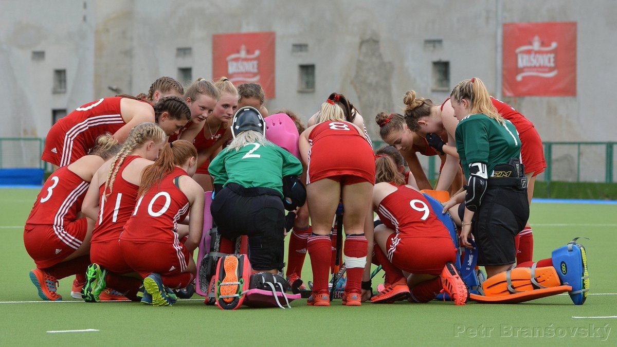 A challenging game for 🏴󠁧󠁢󠁷󠁬󠁳󠁿 U18 Girls today against Lithuania  🇱🇹 but a final push saw them steal the show on a 1-0 win! Well done girls! 👍

#Euros #EHCU18