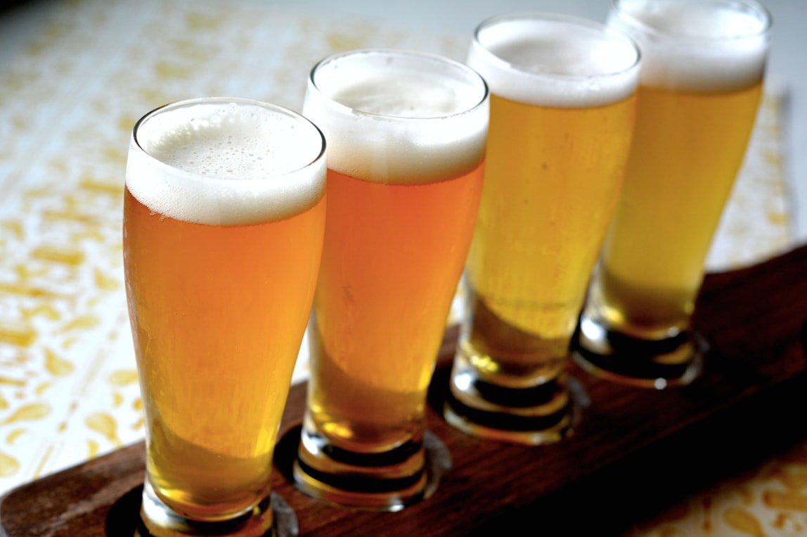 Chicken_BeerATL's tweet photo. There are a lot of different types of flights here at Hartsfield... We got the type of flight you can look forward to #beerflight #concourseD https://t.co/xqksjTCZuX