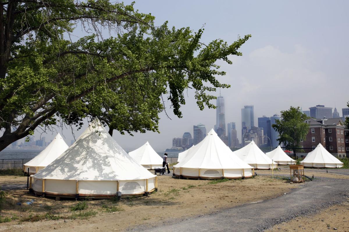 FunRoadsTV's tweet photo. #FunRoads in the Big Apple? Well kinda. Luxury tents, gourmet meals, and great views have brought glamping to NYC. Say goodbye to the Waldorf. https://t.co/EN7b1LFCWM https://t.co/RGNKUka4KP