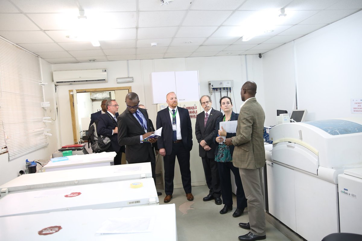 IHVNigeria's tweet photo. Today, we hosted a team from @USCDCNIGERIA, US Department of Defence and @NCDCgov to discuss existing infrastructures &amp; ways to strengthen response to disease outbreaks and epidemics in the country. #partnerships #qualitylabs #bio-repository #preventinfectiousdiseases https://t.co/o0O1mXDw4e