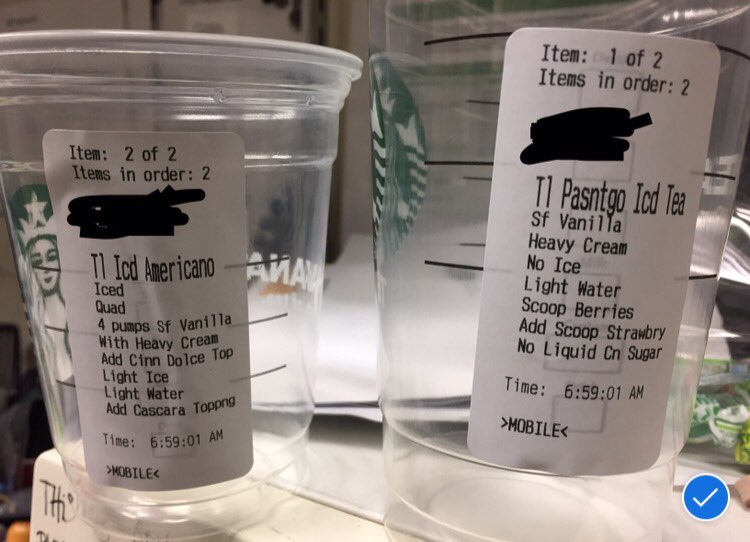 csanchize's tweet image. Pet-peeve: during rush hour, you've got a line of drinks, and someone decides to write you two essays that you have to read thoroughly. 🤦🏽‍♀️  #ToBeAPartner #MobileOrders #Extra