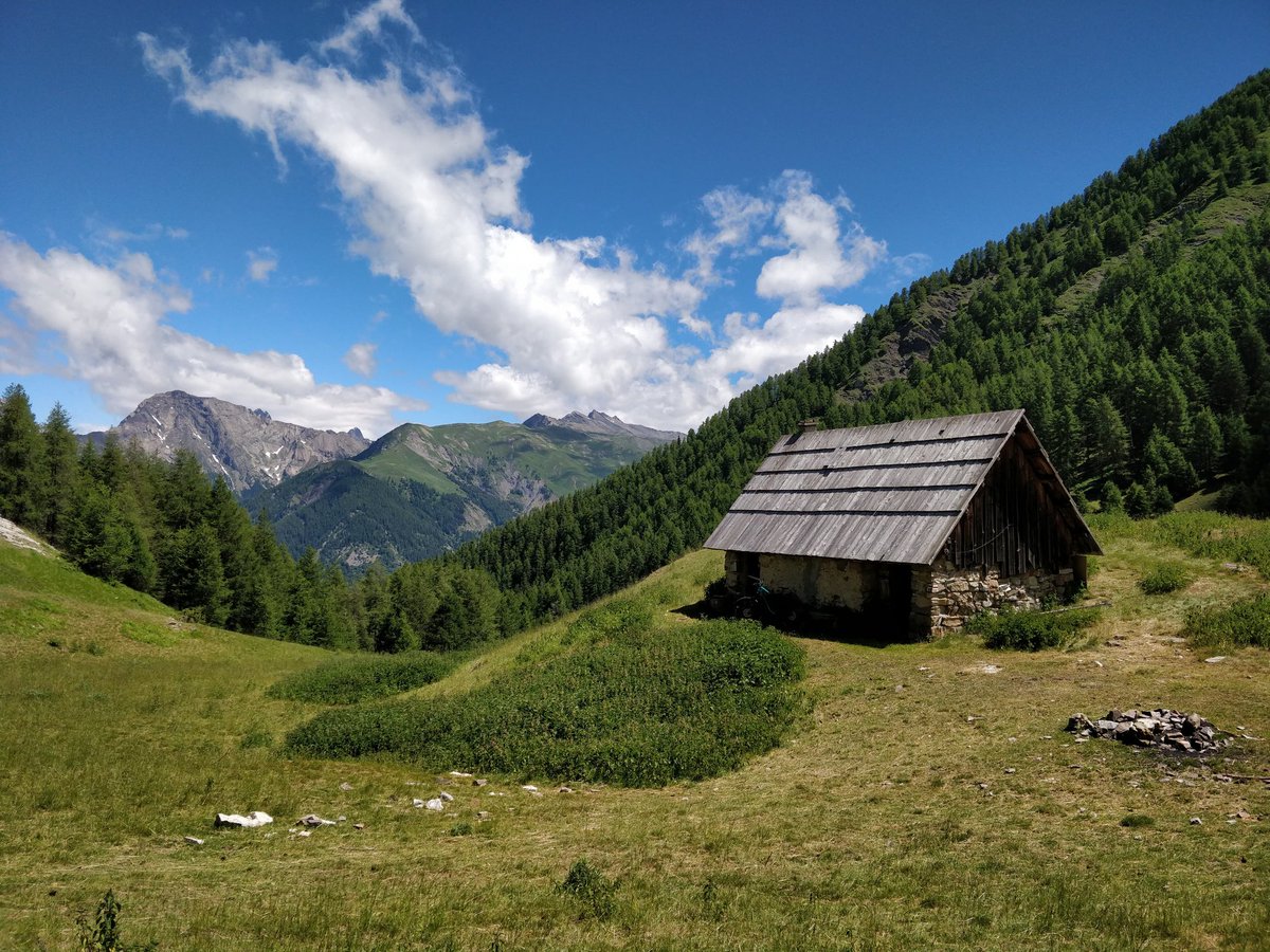 Le #Champsaur c'est aussi du #vtt 😍
#mtb #myhautesalpes 
300km de circuits balisés