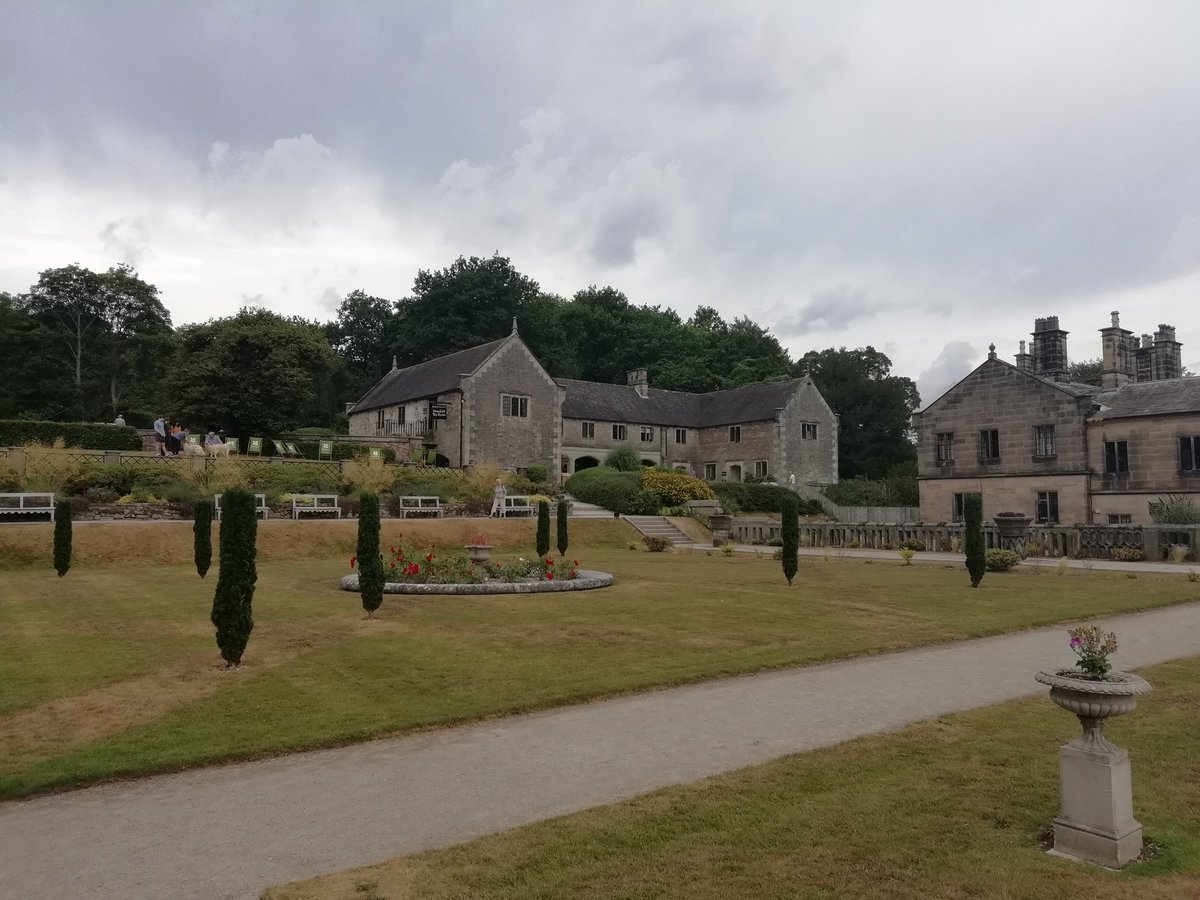 TweeTeresa1's tweet photo. Another warm one @YHAIlamHall! I just love the grounds of this hostel, @nationaltrust protected and beautifully kept. #MondayMotivation #yha https://t.co/RU4x2jgKlE