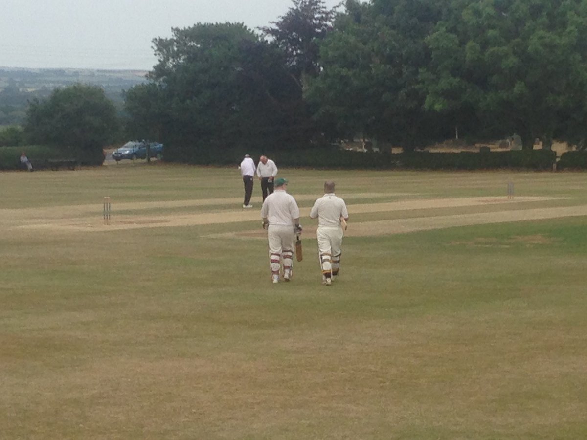 RavenscarCC's tweet photo. We're batting. Jish and @BloomersEric to open for #Ravenscar https://t.co/UJLfESBAom