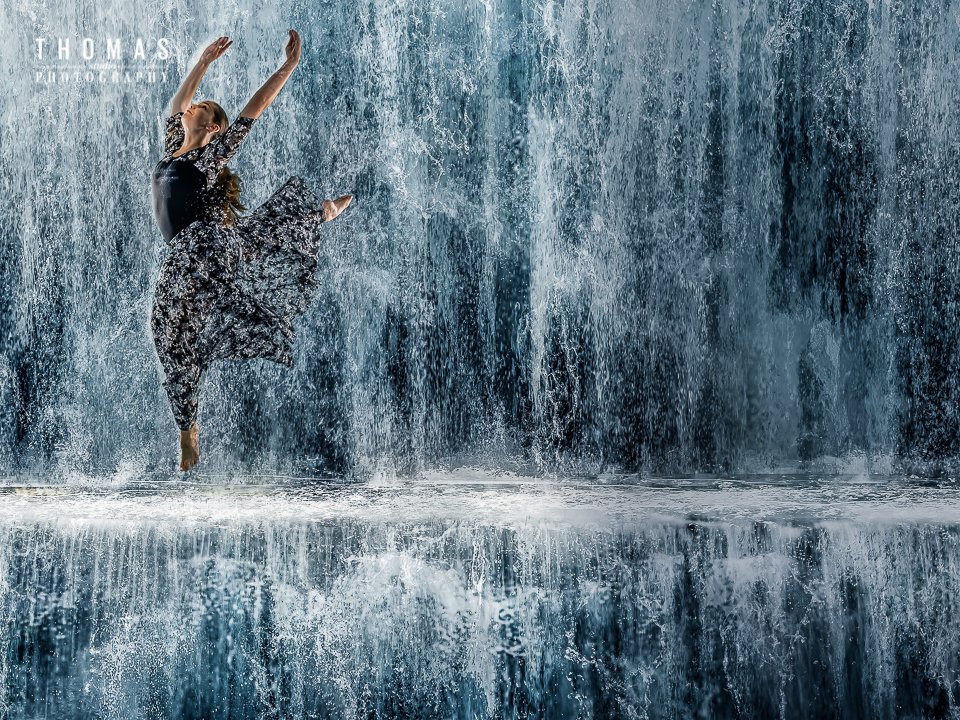 shootingthomas's tweet photo. After the rain we got yesterday, we can help but want to dance and sing in the rain. #RainDance #Denver #DenverRain #DancerLife @ChristyCareer https://t.co/iq8HA7GZJr