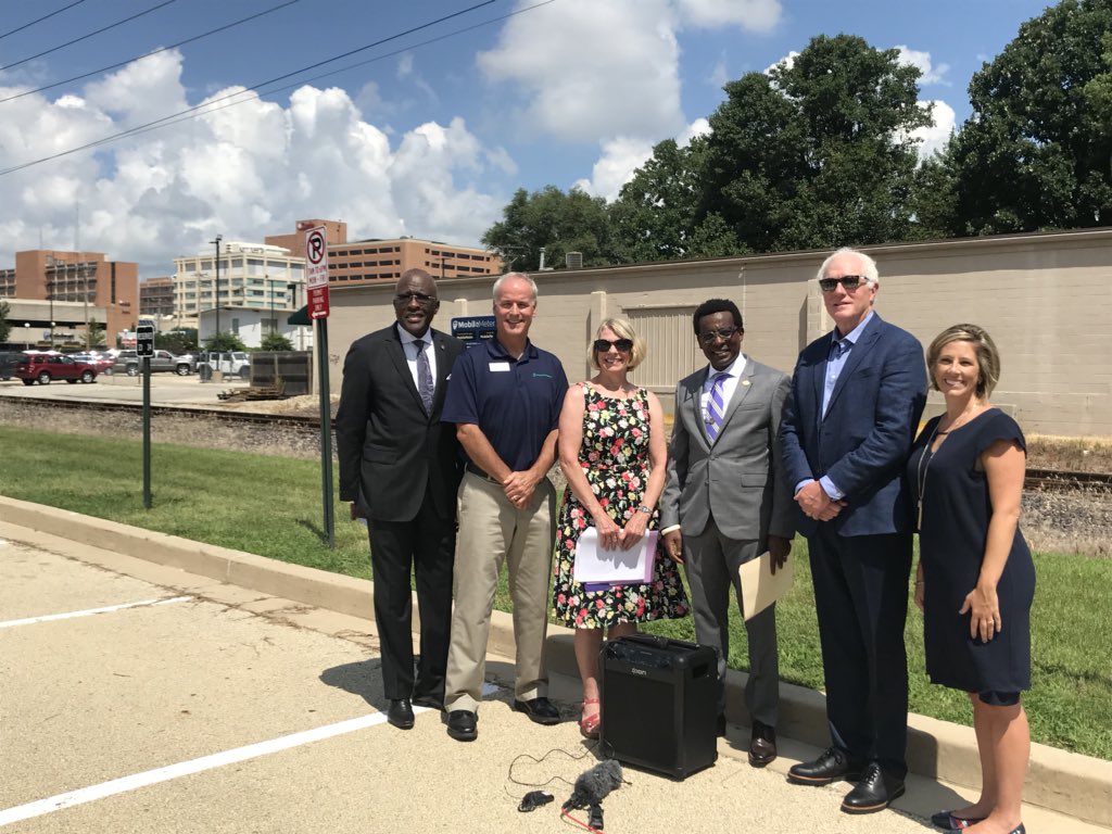 jaynetd's tweet image. Congrats @cityofurbana &amp;amp; @dwmarlin on $100K grant for @KickapooRT extension study. Transforming Urbana as a @visitchampaign #outsideofordinary trails destination! Great partners: @Carle_org @urbanaparks Champaign Co Forest Preserve, @Illinois_Alma @ChampaignRPC #visitchampaign