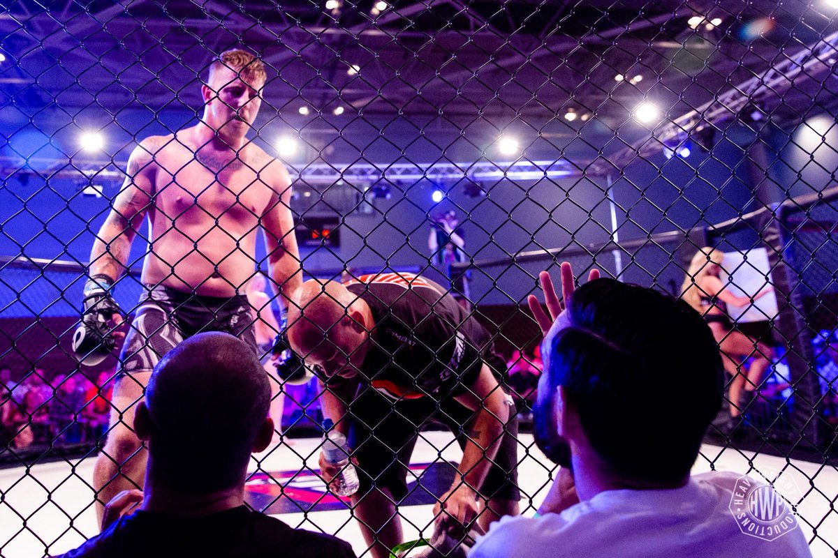 CF24mma's tweet photo. A few shots of some of the guys that train with us while they were in action on @BudoWales 
Come down and join the classes. All abilities welcome. #mma #boxing #training #cf24 https://t.co/pnEQS9Tapg