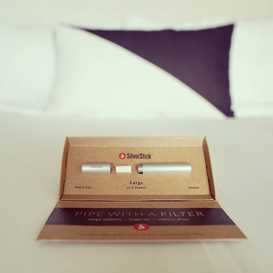 thesilverstick's tweet photo. Starting the day off right #silverstick #freshoutofthebox #hotbox
https://t.co/ivdETv6EMl https://t.co/iWcPovOZNk