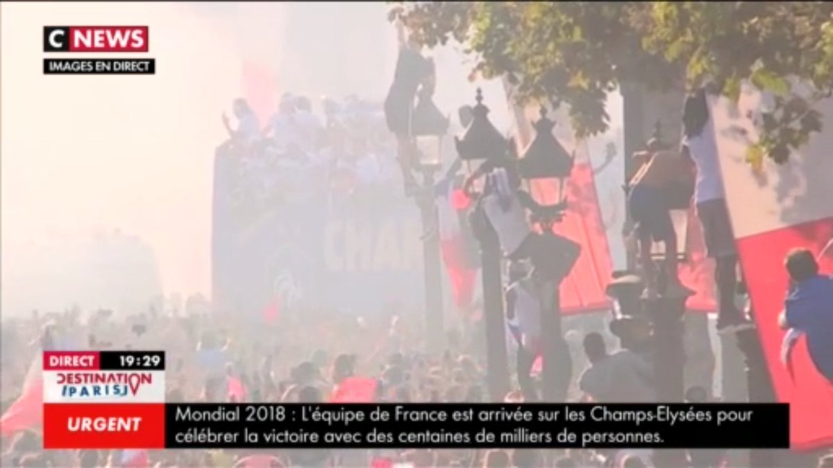 Object_YV's tweet image. Que c'est beau! Gratulations Team France!!!!! 🇫🇷🇫🇷🏆🏆⭐⭐