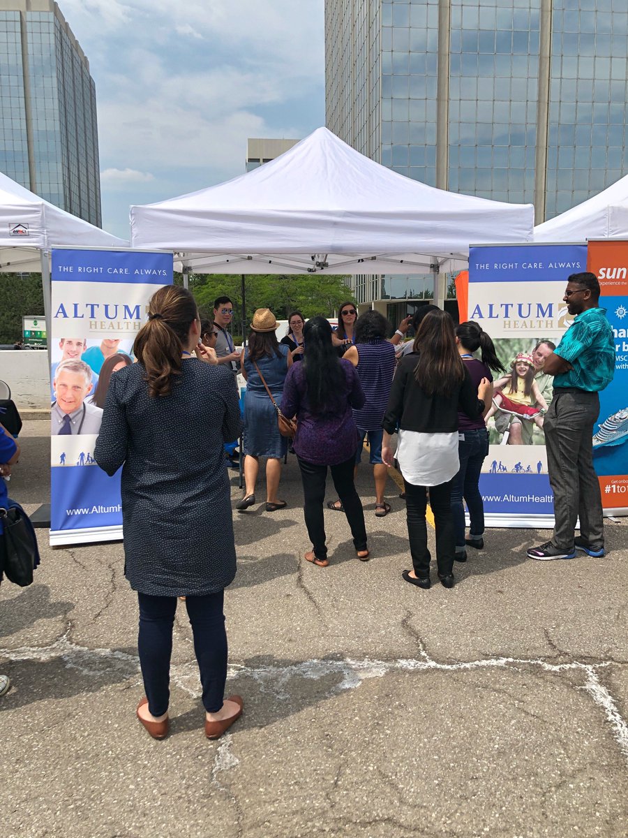 AltumHealth's tweet photo. Our @AltumHealth Mississauga clinic was enjoying the sun at the annual @Colliers building BBQ last week! Thank you to everyone who stopped by!! #AltumHealth https://t.co/m4yl2WXPAE