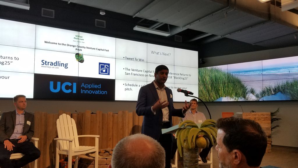BeeHiveTalent's tweet photo. Great pitch event by Scott Kelly at black dog venture partners. Thanks Scott Fox for the pics! https://t.co/ikJHDkdgg4