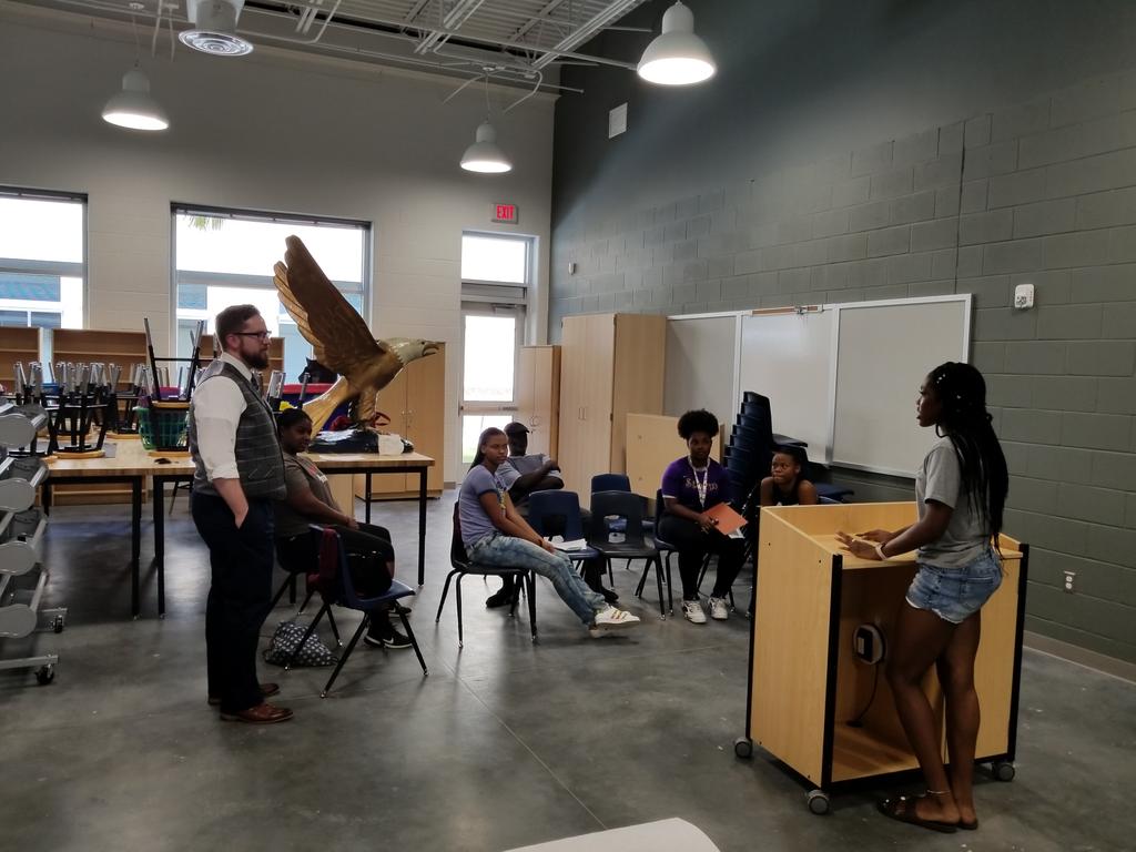 @BTW_Houston Golden Eagle project! An amazing  group of students met with artist Charles Washington #youngaudience for the first time today #repairandrepaint. Unveiling 'Take Flight' date TBD. @_cphilli2 @HISD_Wraparound @browndkim @RTrevino_HISD  @Bt_denton @CarlosCLarios1