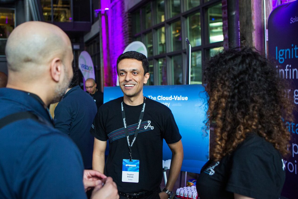3Nimbus's tweet photo. Are you passionate about the technology and the cloud? Do you LOVE being around people who feel the same way? Connect with us at upcoming events across Canada! We'd love to meet you! https://t.co/wwsYcoIYfd  #CloudCanada https://t.co/WWoeOGL3Mg