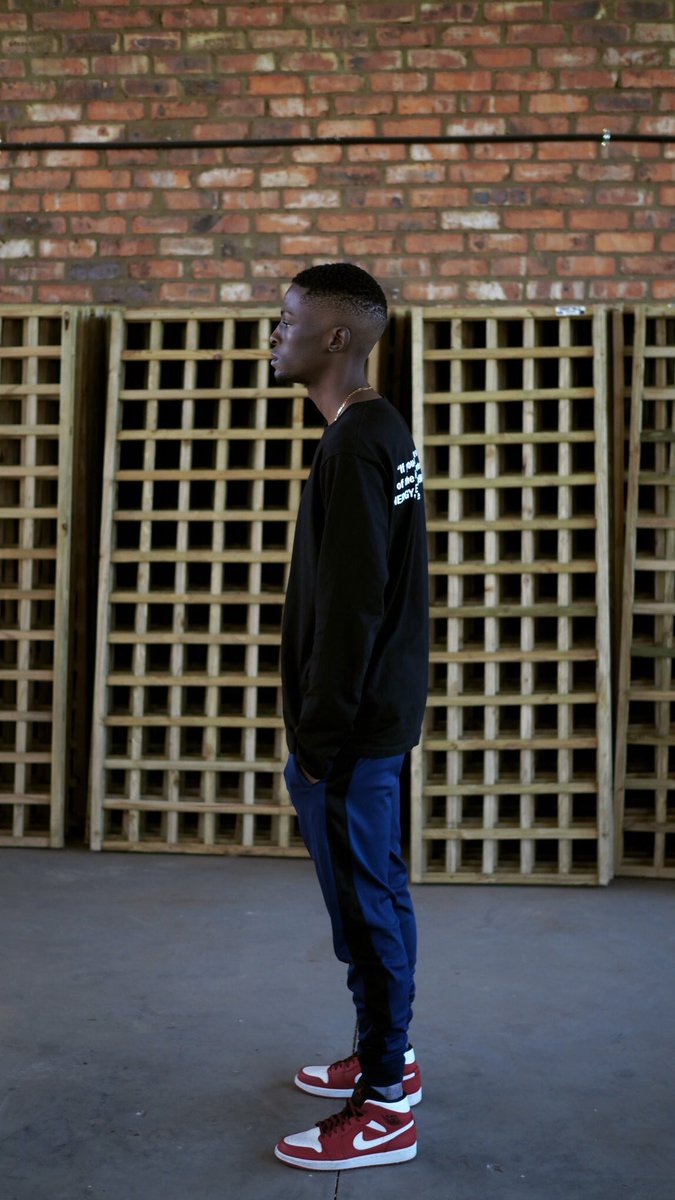 Tha_swaggsmith_'s tweet photo. “I’ve been on a mission just to see myself be Greater”.

📸:@neorphotography 
🎽:@loopholeworld https://t.co/OjkUpxEva3