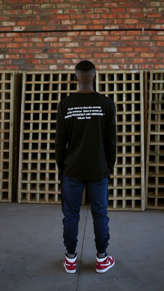 Tha_swaggsmith_'s tweet photo. “I’ve been on a mission just to see myself be Greater”.

📸:@neorphotography 
🎽:@loopholeworld https://t.co/OjkUpxEva3