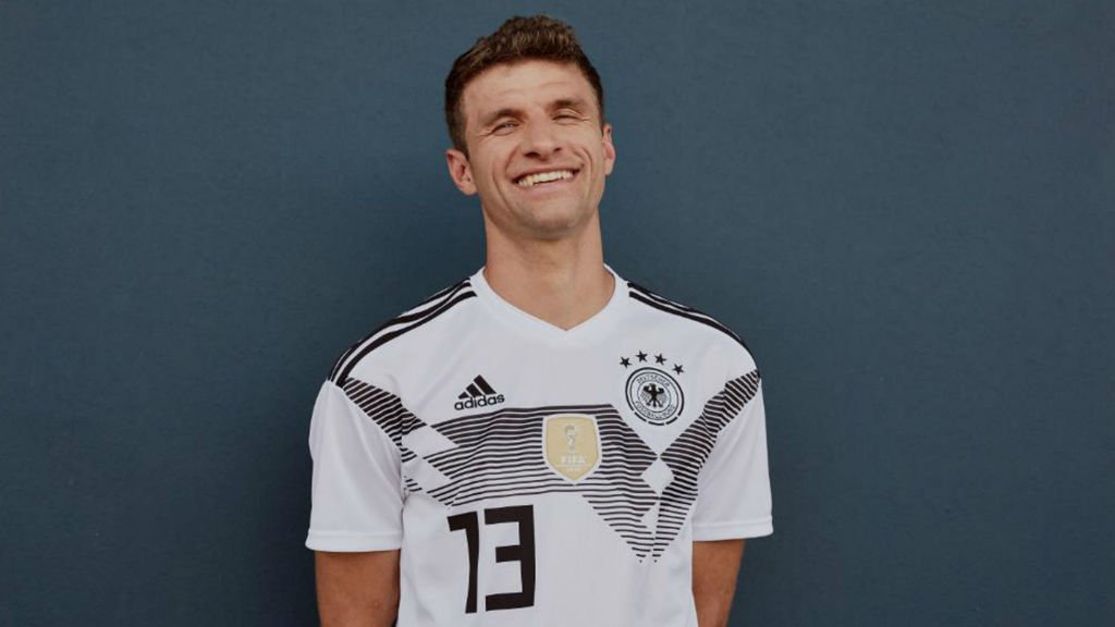 ca2016Peru's tweet photo. World Cup 2018 kits: England, Brazil, Germany &amp; what all ... https://t.co/ViFbGDVunM