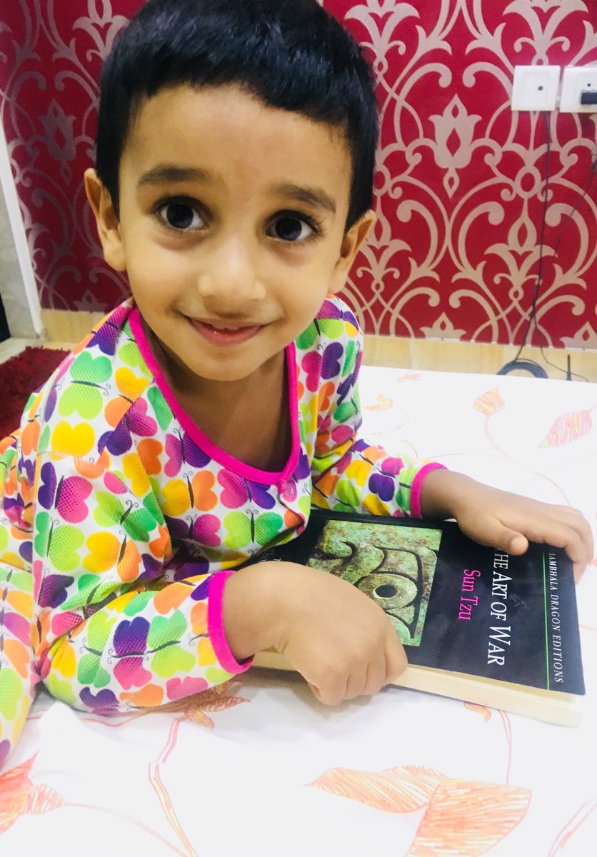 vineetasng's tweet photo. Sibling Rivalry by the textbook! ๐๐คฆ๐ปโโ๏ธ #BroRow https://t.co/ATFJk0p1l0