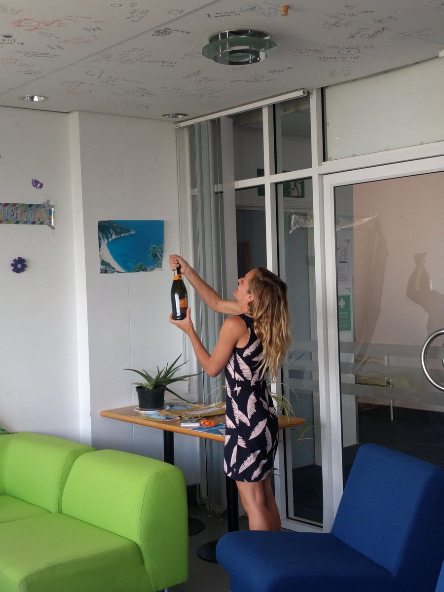 ⁦Congratulations Dr @Clare Prebble⁩  - newest whale shark Dr, and latest from SUMiE lab. It’s the end of an era!