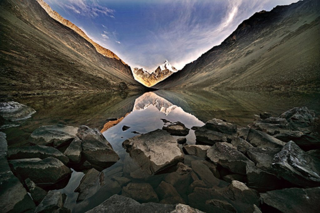 rtopnb's tweet photo. by matthieu ricard #art #rtopnb #photography https://t.co/t45nomiTRB