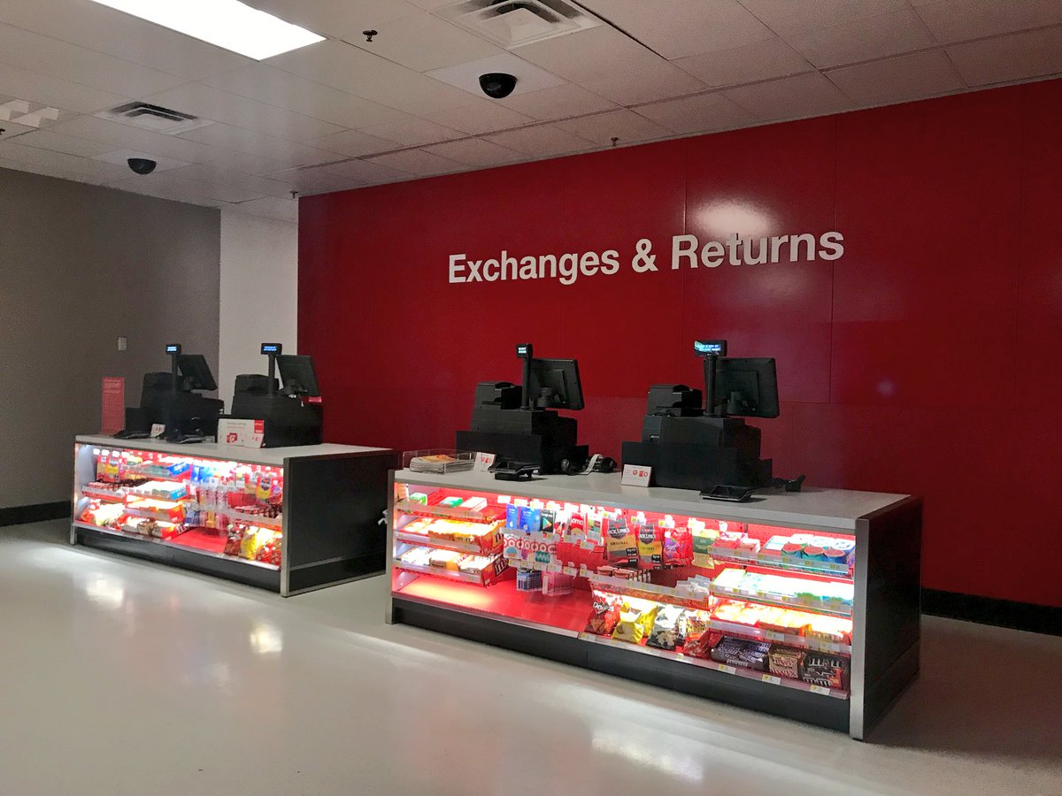 Back in my old stomping grounds. Such a pleasure setting, filling and organizing guest services for the front end team! 👍🏼👍🏼  #remodel